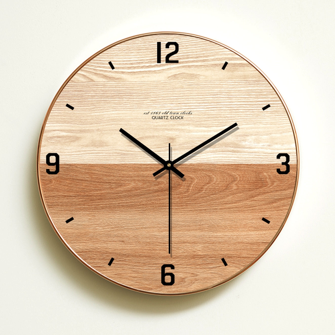 horloge murale en bois double nuance