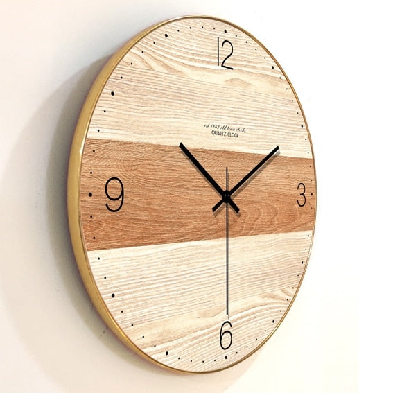 horloge murale en bois double nuance