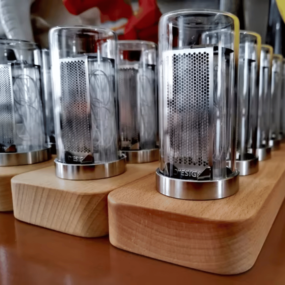 Horloge Nixie Moderne à Tubes