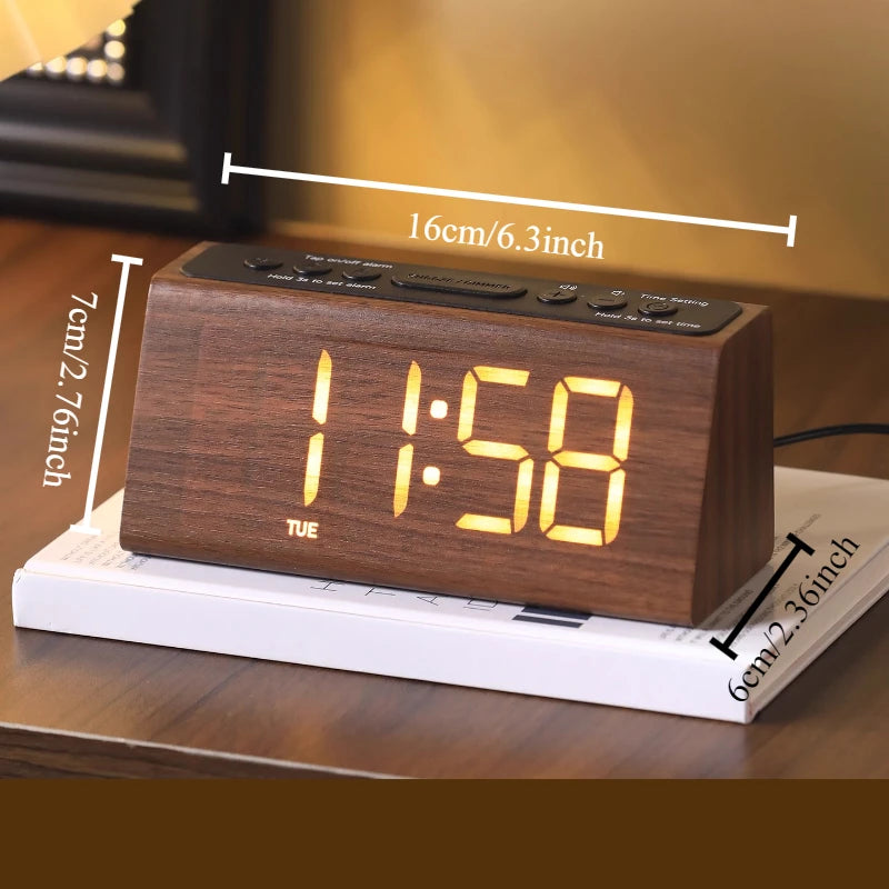 Horloge Rétro en Bois | Réveil Numérique LED avec Affichage Haute Définition | Design Élégant pour Bureau et Décoration 5