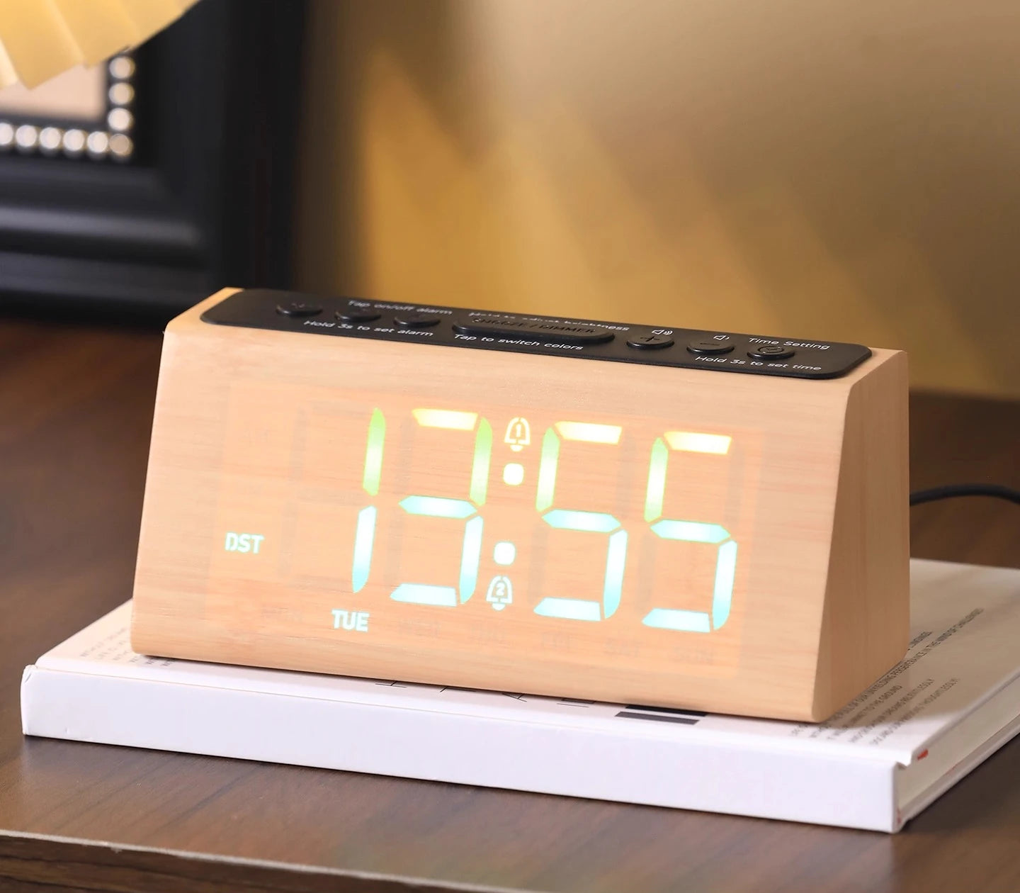 Horloge Rétro en Bois | Réveil Numérique LED avec Affichage Haute Définition | Design Élégant pour Bureau et Décoration 6